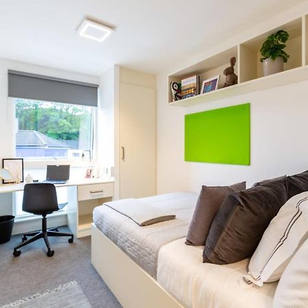 Ensuite Bedrooms With Shared Kitchen At Hollingbury House In Brighton Exterior photo