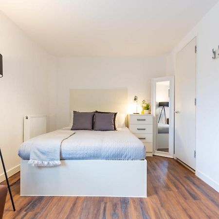 Ensuite Bedrooms With Shared Kitchen At Hollingbury House In Brighton Exterior photo