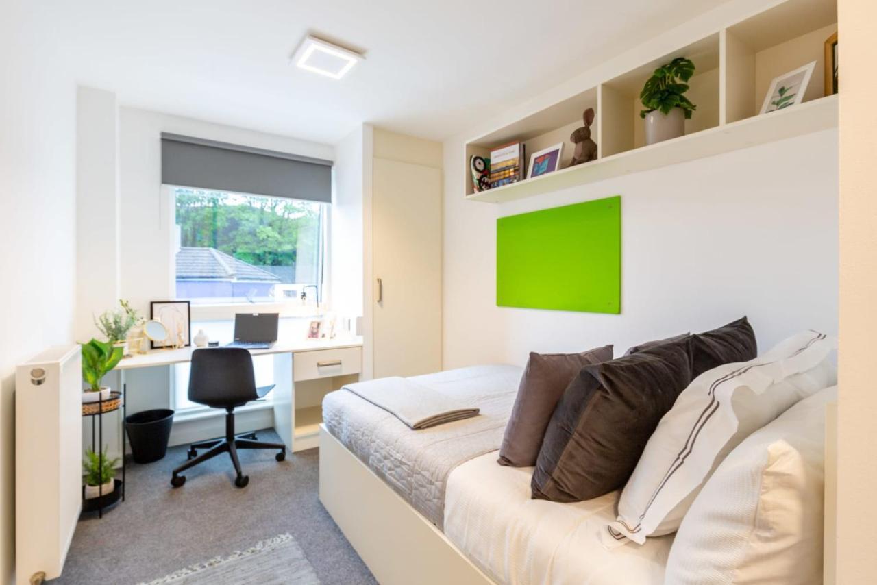 Ensuite Bedrooms With Shared Kitchen At Hollingbury House In Brighton Exterior photo
