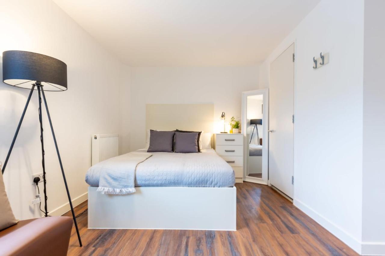 Ensuite Bedrooms With Shared Kitchen At Hollingbury House In Brighton Exterior photo